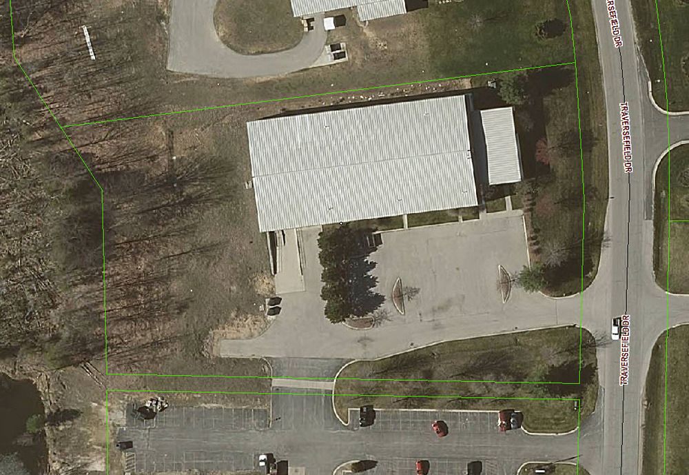 2207 Traversefield Dr, Traverse City, MI 49686